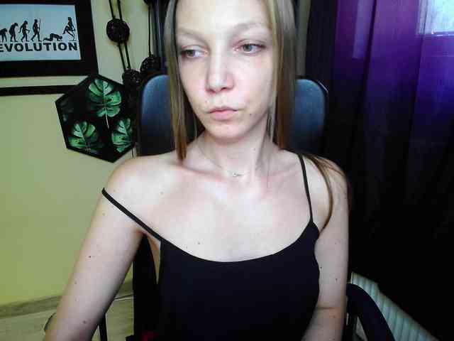 EmillyExtasy webcam
