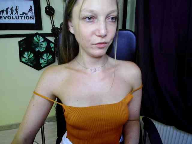 EmillyExtasy webcam