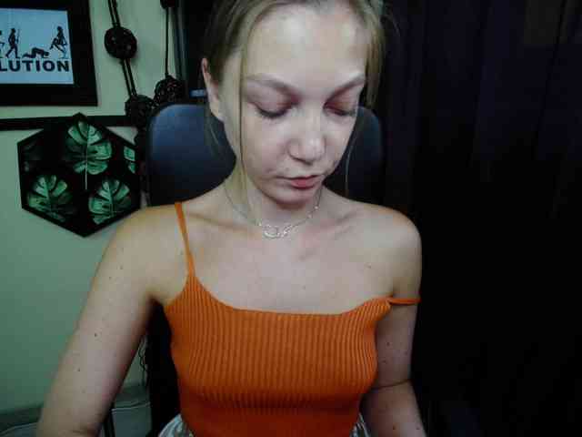 EmillyExtasy webcam