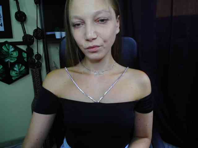 EmillyExtasy webcam