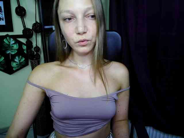 EmillyExtasy webcam
