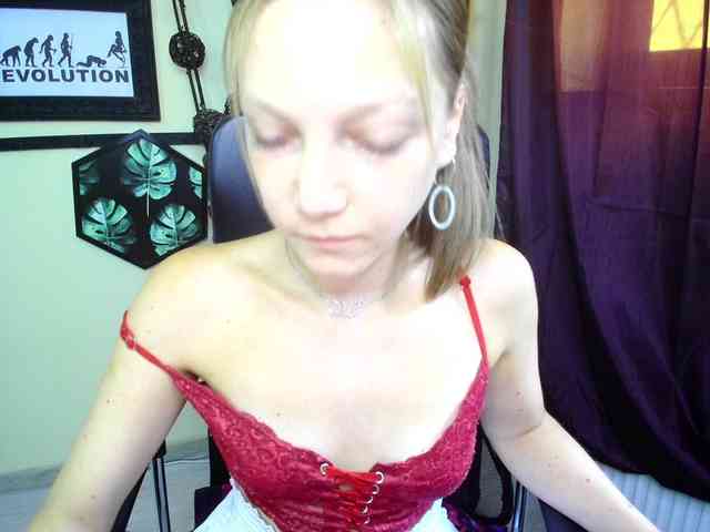 EmillyExtasy webcam