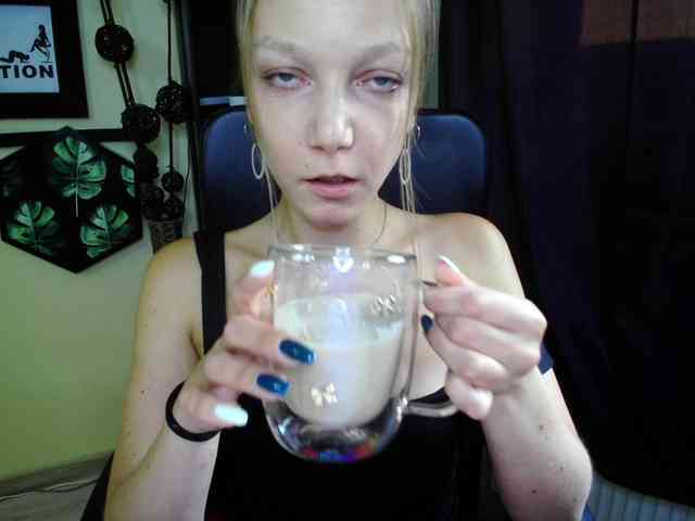 EmillyExtasy webcam