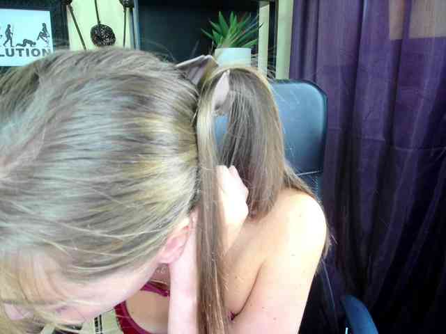 EmillyExtasy webcam