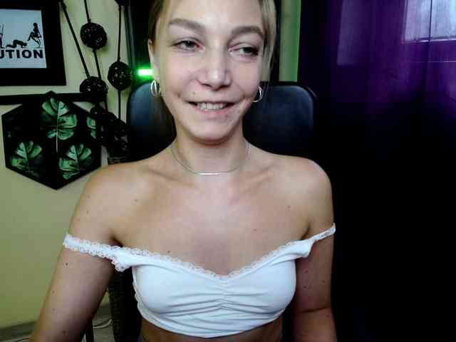 EmillyExtasy webcam