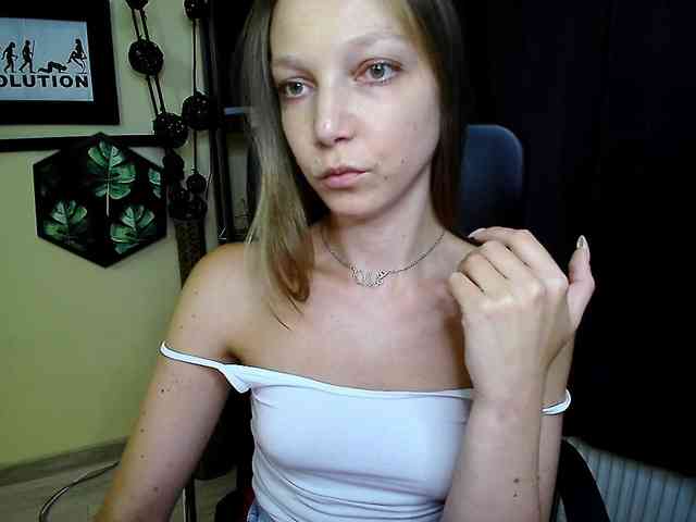 EmillyExtasy webcam