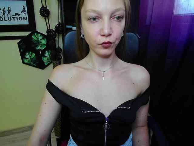 EmillyExtasy webcam
