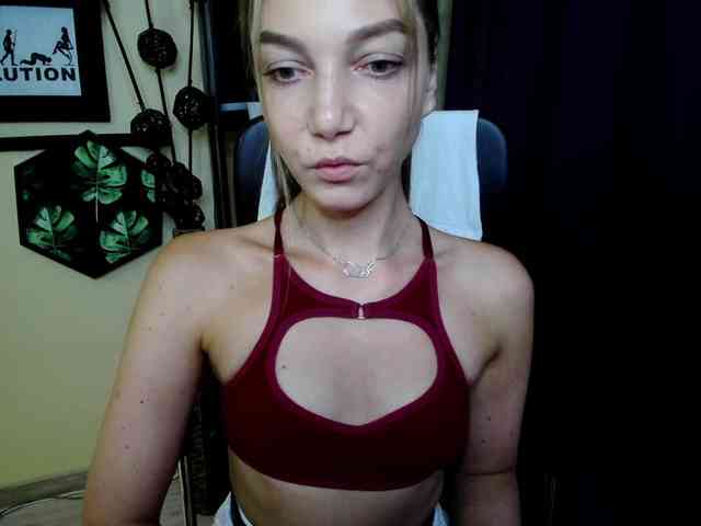EmillyExtasy webcam
