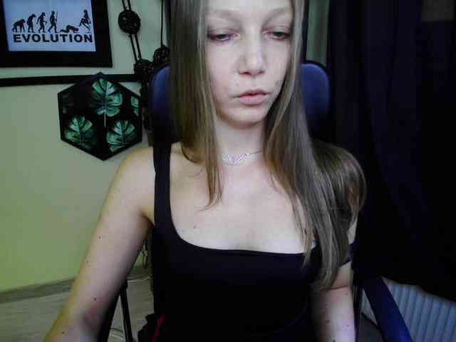 EmillyExtasy webcam