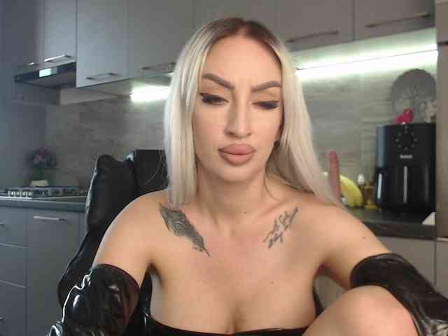 Mistresszora01
