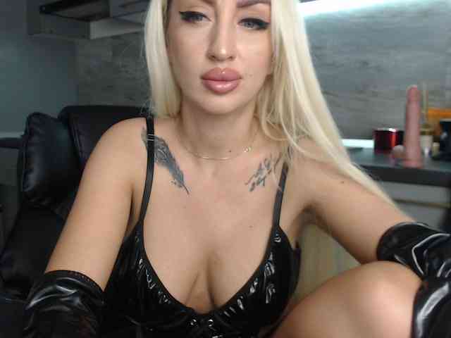 Mistresszora01 webcam