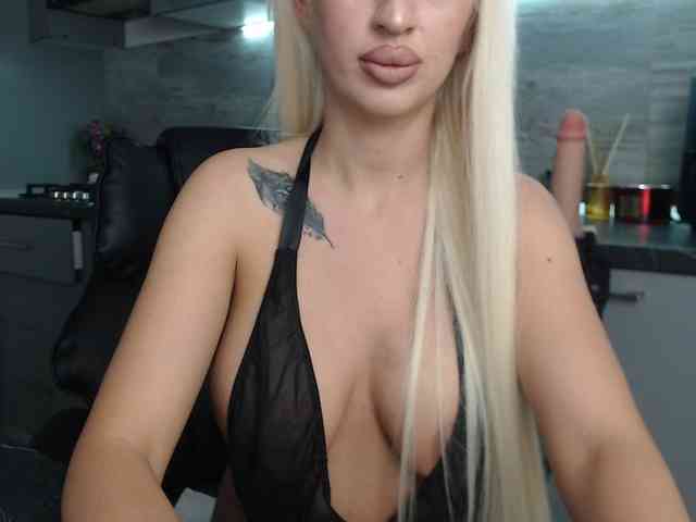 Mistresszora01 webcam
