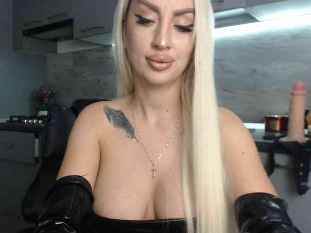 Mistresszora01 webcam