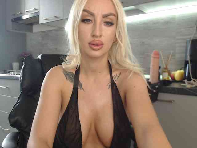 Mistresszora01 webcam