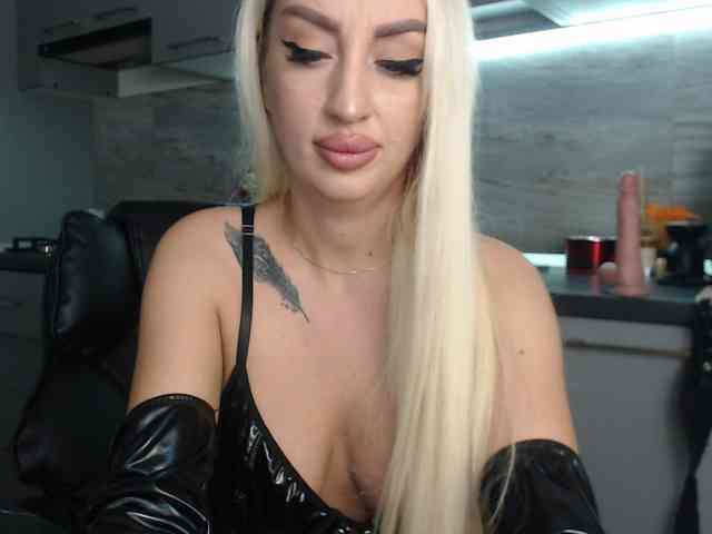 Mistresszora01 webcam