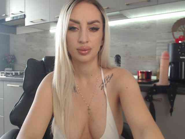 Mistresszora01 webcam