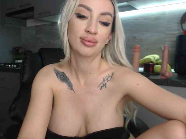 Mistresszora01 webcam