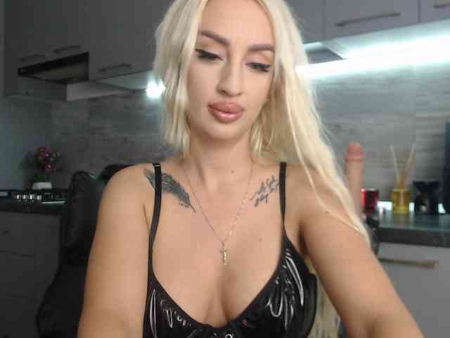 Mistresszora01 webcam