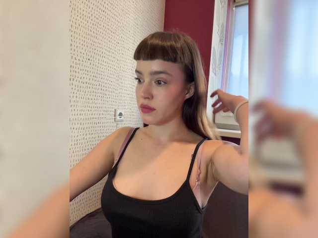 Kendrali's BongaCams show and profile