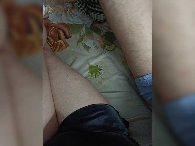 le modèle Evvgenia12345 est en webcam porno dans un show sur le site bongacams, il possède les tags suivants: White/Caucasian,Brunette,Shaved