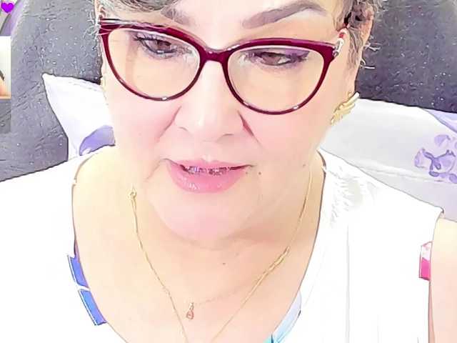 cataleya-mom live webcam show