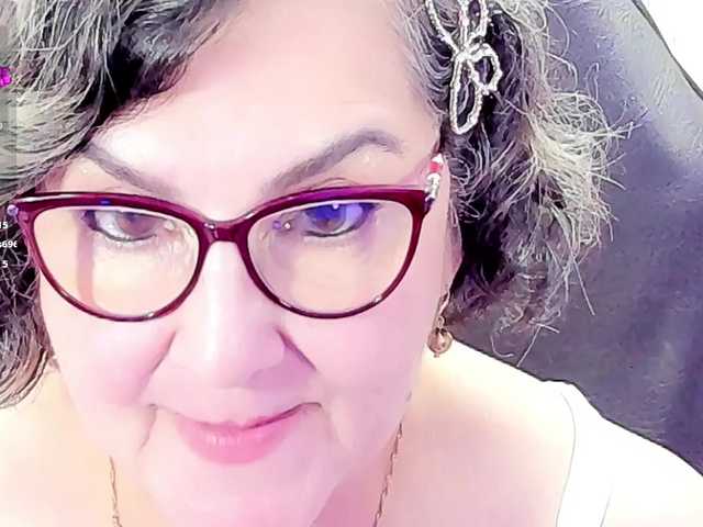 cataleya-mom's BongaCams show and profile