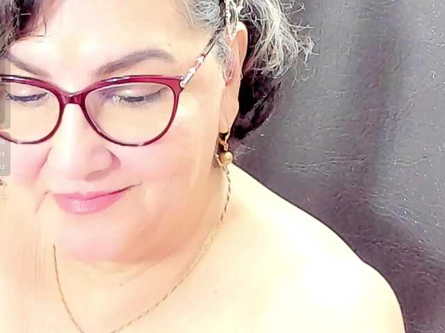 cataleya-mom's BongaCams show and profile