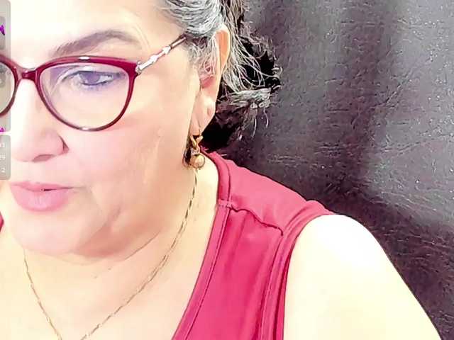 cataleya-mom's BongaCams show and profile