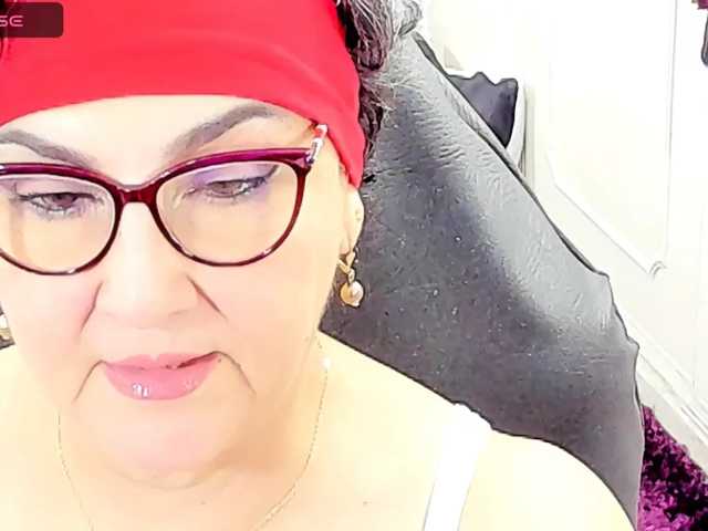 cataleya-mom, en vivo ahora en BongaCams