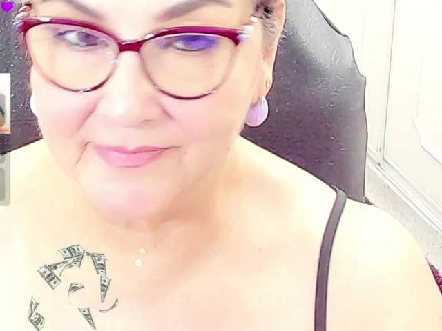 cataleya-mom live webcam show