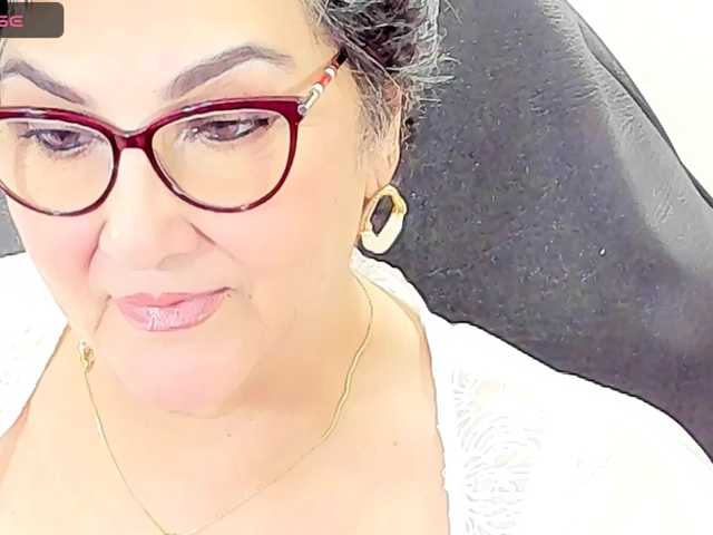 cataleya-mom live cam preview
