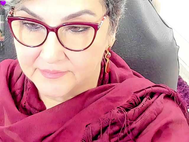 cataleya-mom live cam on BongaCams