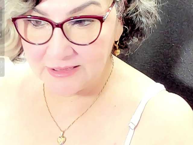 cataleya-mom's BongaCams show and profile