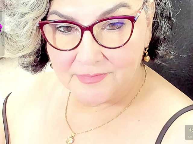 cataleya-mom live cam