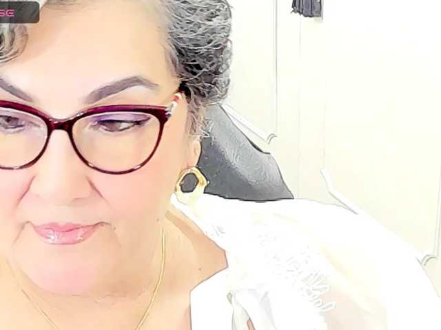 cataleya-mom live cam preview