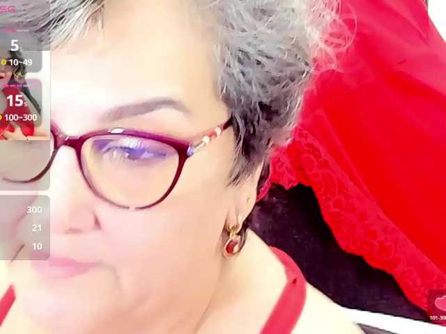 cataleya-mom live cam on BongaCams