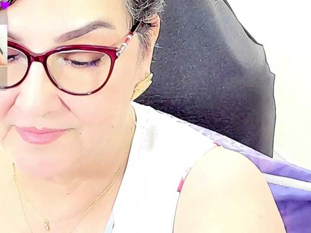 cataleya-mom live webcam show