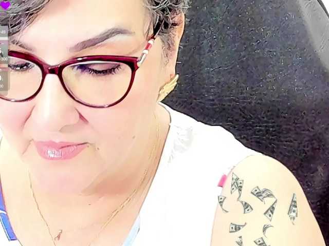 cataleya-mom live webcam show
