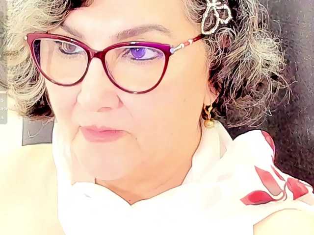 cataleya-mom's BongaCams show and profile