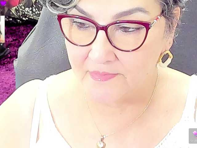 cataleya-mom live cam preview
