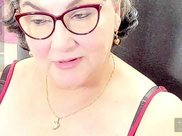 cataleya-mom's BongaCams show and profile