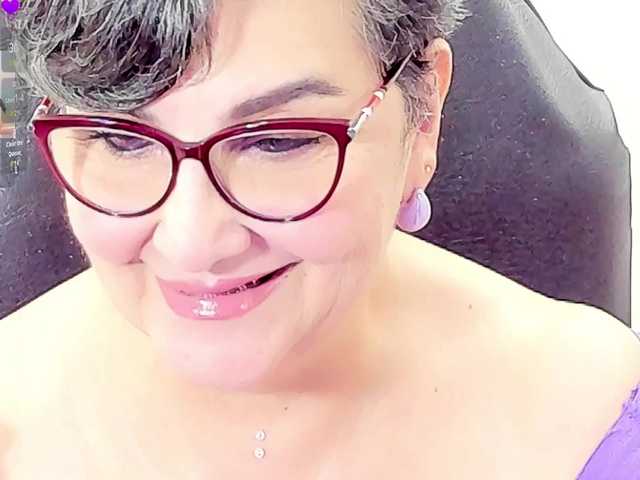 cataleya-mom live webcam show