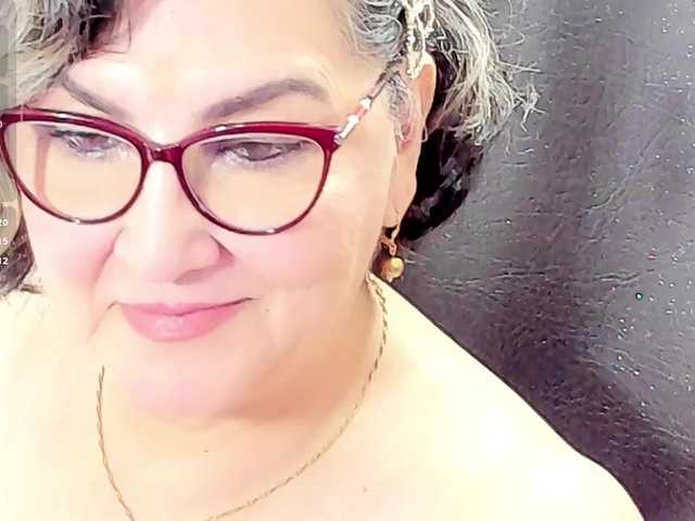 cataleya-mom's BongaCams show and profile