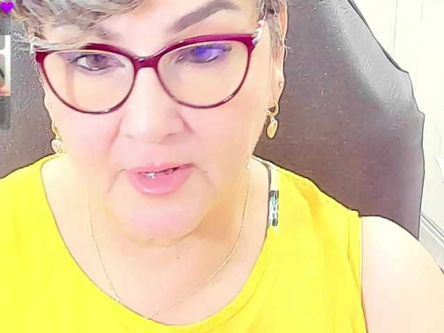 cataleya-mom live webcam show