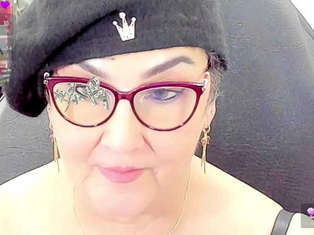 cataleya-mom live cam on BongaCams