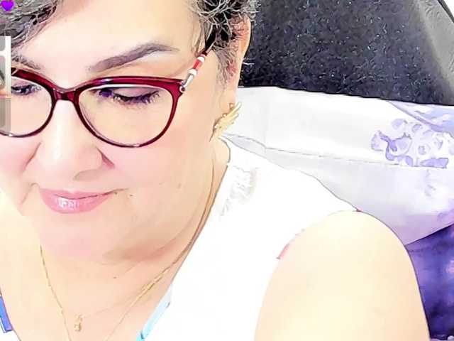 cataleya-mom live webcam show