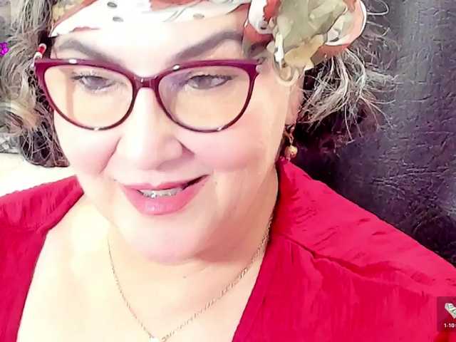 le modèle cataleya-mom est en webcam porno dans un show sur le site bongacams, il possède les tags suivants: Latino/Hispanic,Blonde,Hairy