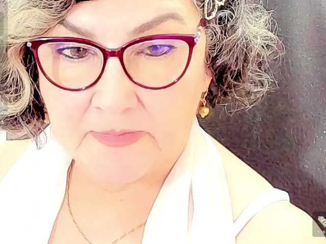 cataleya-mom's BongaCams show and profile