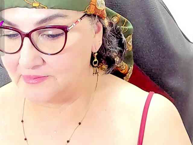 cataleya-mom webcam