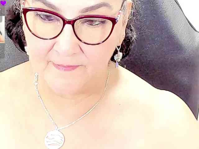 cataleya-mom webcam